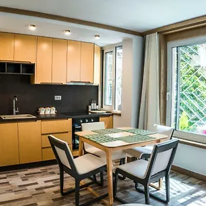 Venere Deluxe Tirana